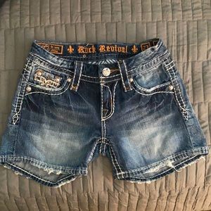 Rock Revival shorts Sz 23 “Julie” mid rise shorts
